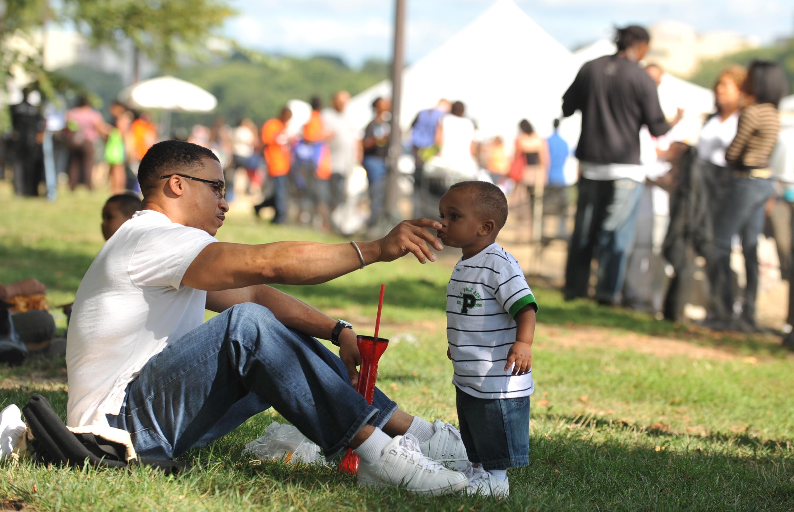 SLUG: PH-REUNION DATE: September 13, 2009 PLACE: Washington,