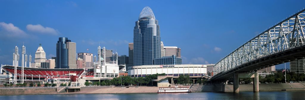 Bridge across a river with skyscrapers in the background, Ohio River, Cincinnati, Ohio, USA