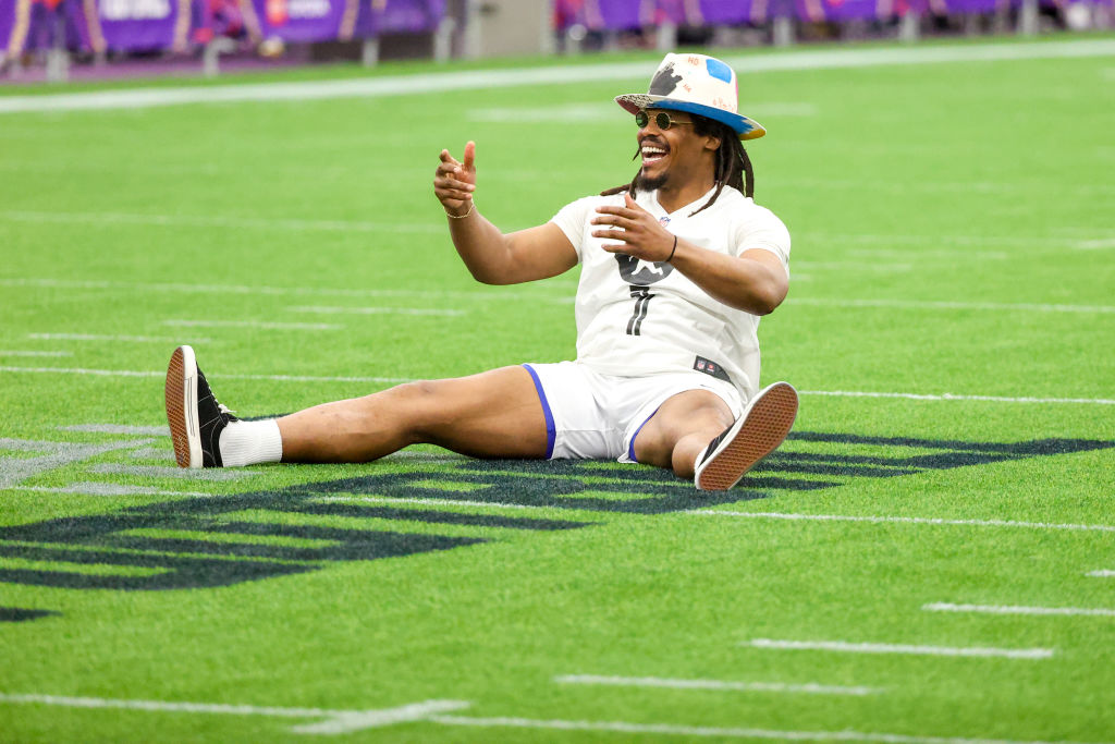 NFL Flag Football Showdown: Team Metro Boomin vs. Team 21 Savage