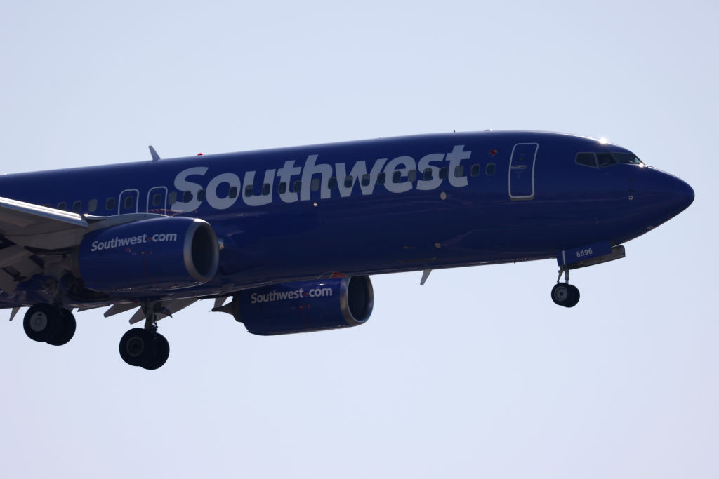 Southwest Airlines Appoaches San Diego International Airport